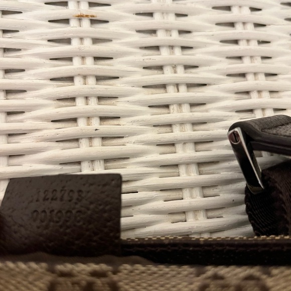 GUCCI GG Canvas Crossbody - Picture 10 of 13